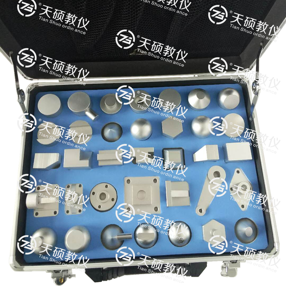 4、TSMTJS-1型（xíng）-幾何體實測繪圖訓練裝置.png