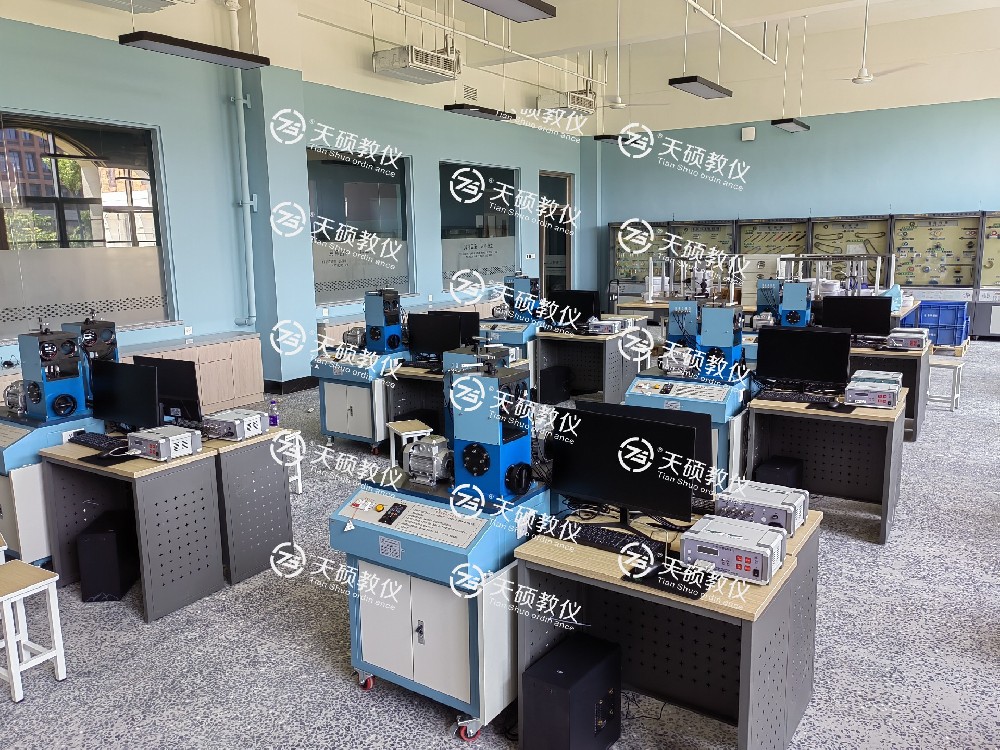 中原科技學院新校區理工學部實驗室建設項目 順利安裝、調試、培訓、驗（yàn）收通過